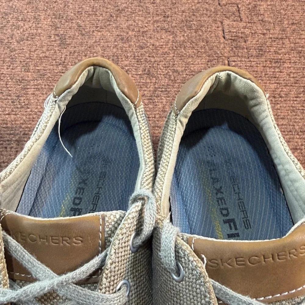Skechers relaxed fit